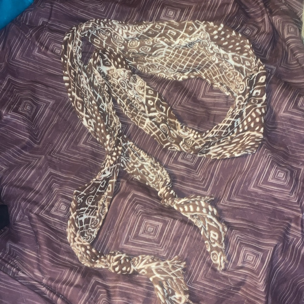 Scarf - Picture 2 of 2